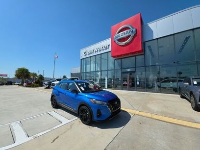 Used 2022 Nissan Kicks SR w/ Premium Package