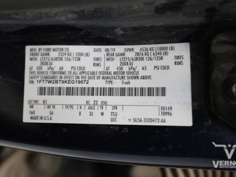 Used 2019 Ford F250 Lariat w/ Lariat Ultimate Package AWD/4WD image 14