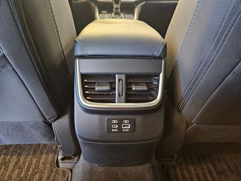 Used 2024 Subaru Outback Premium AWD/4WD image 23