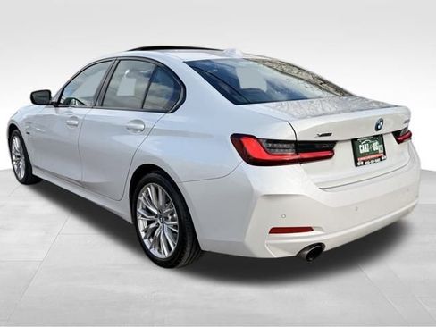 Used 2023 BMW 330e xDrive 330e xDrive w/ Driving Assistance Package image 9