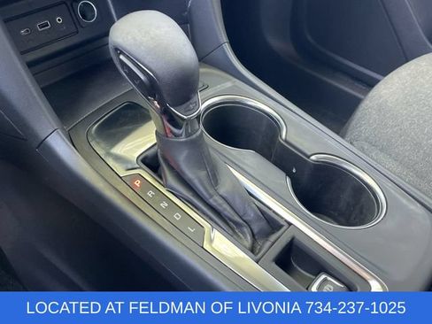 Used 2024 Chevrolet Equinox LT FWD image 15