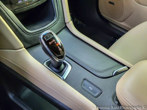 Used 2017 Cadillac XT5 FWD image 24