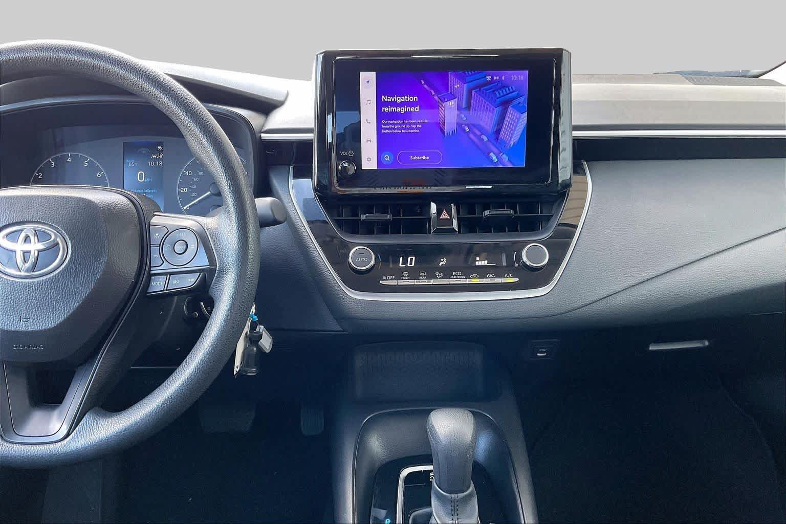 Used 2025 Toyota Corolla LE FWD image 7