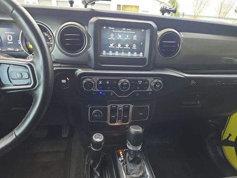 Used 2023 Jeep Wrangler Unlimited w/ Cold Weather Group image 23