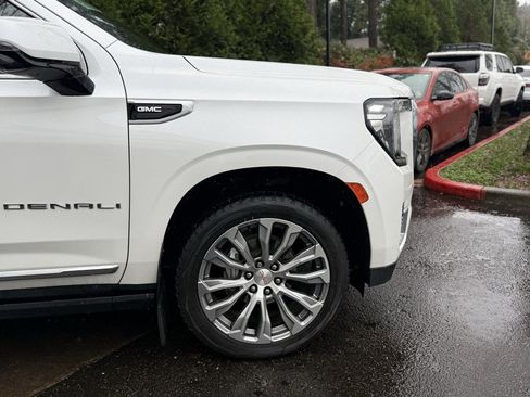 Used 2021 GMC Yukon Denali image 16