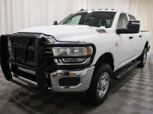 Used 2023 RAM 2500 Tradesman AWD/4WD image 31