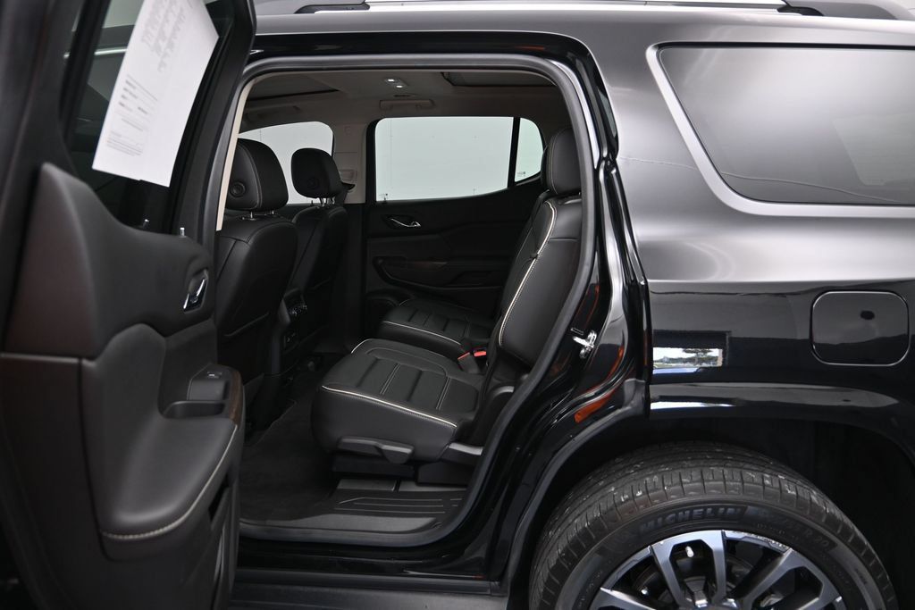 Certified 2023 GMC Acadia Denali w/ Black Diamond Edition FWD image 25
