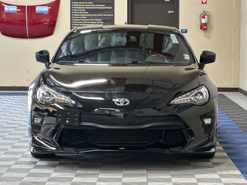 Used 2019 Toyota 86 image 9