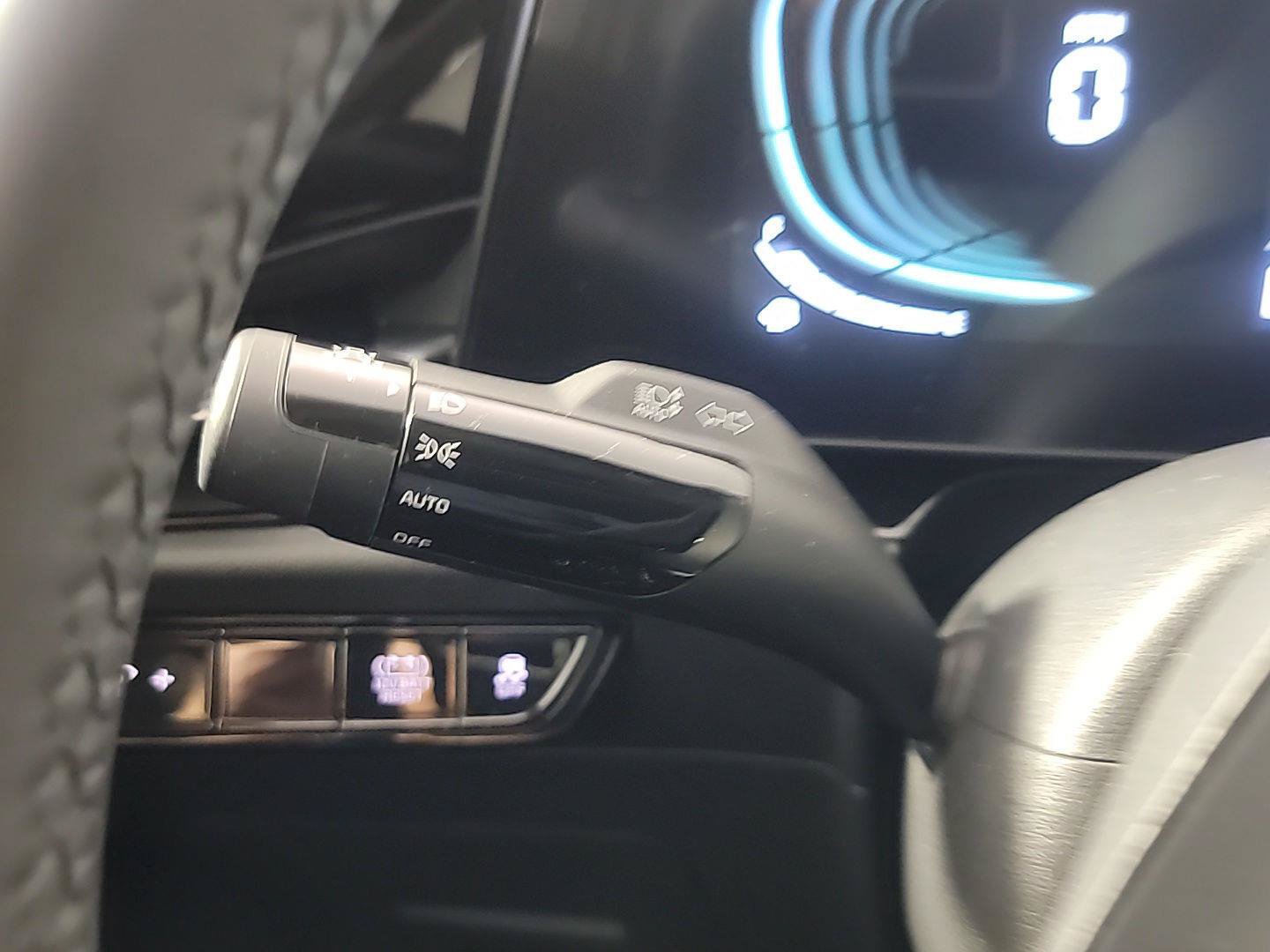 Certified 2024 Kia Niro EX FWD image 23