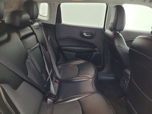 Used 2019 Jeep Compass Latitude AWD/4WD image 19