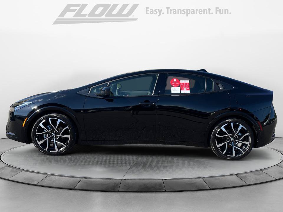 New 2027 Toyota Prius Plug-In Hybrid FWD image 4
