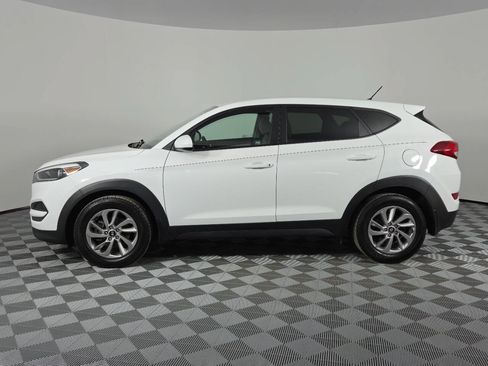 Used 2018 Hyundai Tucson SE AWD/4WD image 4