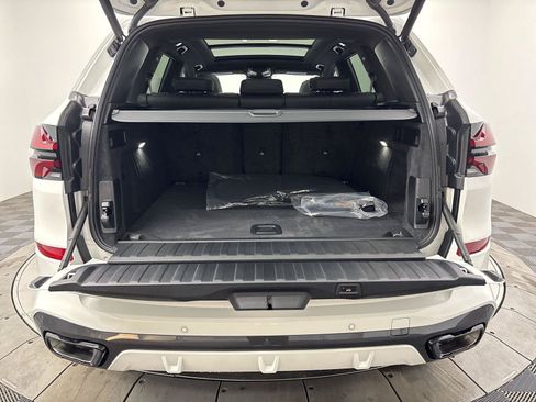 New 2026 BMW X5 xDrive40i w/ M Sport Package AWD/4WD image 21