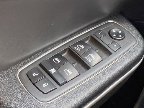 Used 2020 Chrysler 300 C w/ Sun, Sound & Nav Package RWD image 22