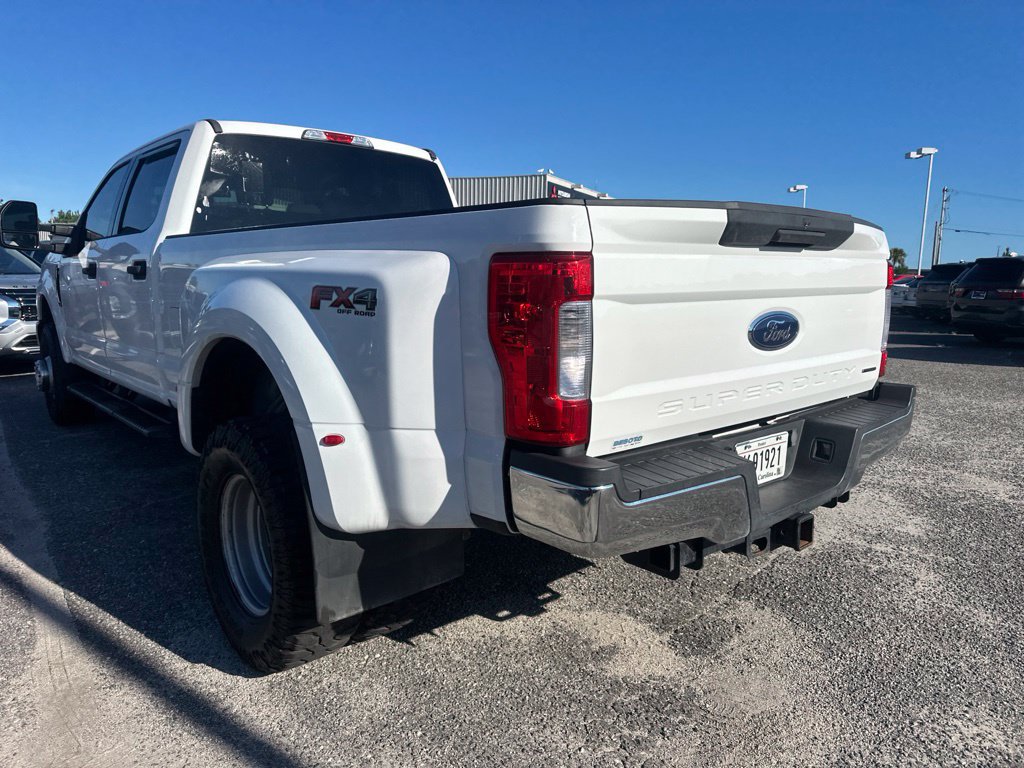 Used 2017 Ford F350 XLT w/ FX4 Off-Road Package AWD/4WD image 5