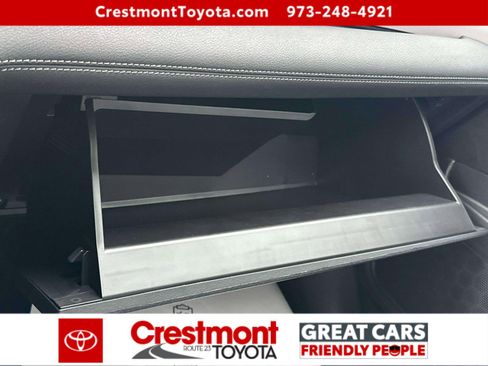 Used 2025 Toyota Sienna LE image 29