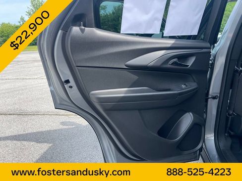 Used 2023 Chevrolet TrailBlazer LT w/ Convenience Package AWD/4WD image 16