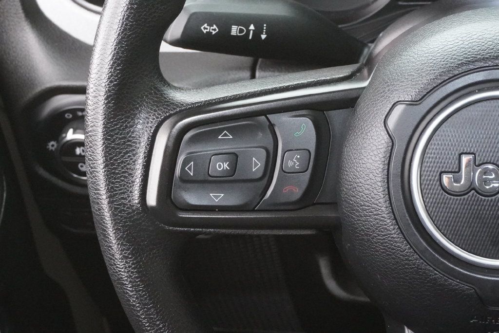 Used 2025 Jeep Gladiator Sport AWD/4WD image 21