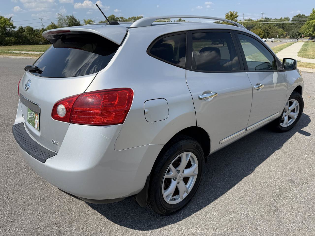 Used 2011 Nissan Rogue SV FWD image 5
