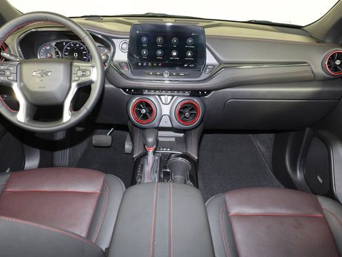 Used 2024 Chevrolet Blazer RS w/ Driver Confidence II Package FWD image 10