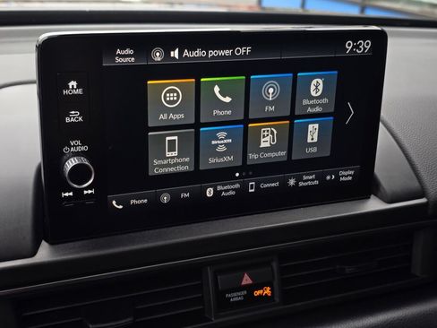 Certified 2025 Honda Pilot TrailSport image 31