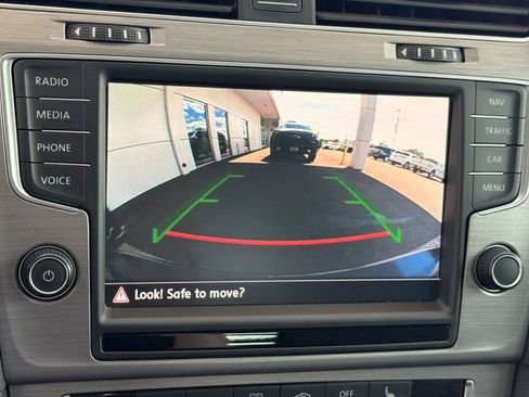 Used 2015 Volkswagen Golf TDI SEL FWD image 19