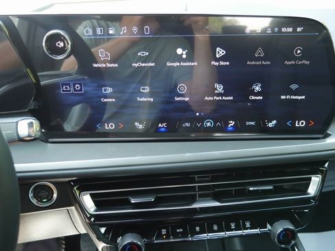 New 2026 Chevrolet Traverse LT w/ Enhanced Driving Package image 15