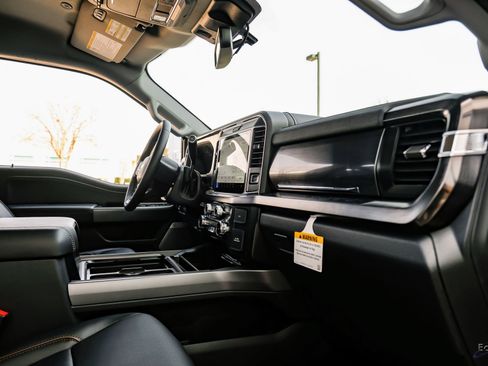 Used 2026 Ford F450 Lariat w/ FX4 Off-Road Package AWD/4WD image 54