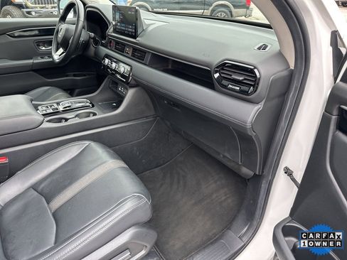 Used 2025 Honda Pilot Touring image 59