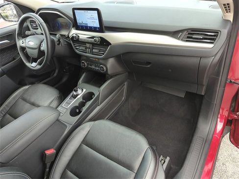 Used 2020 Ford Escape Titanium w/ Titanium Premium Package 2.0 image 17