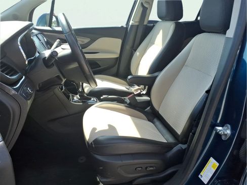 Used 2020 Buick Encore Preferred w/ Safety Package AWD/4WD image 8