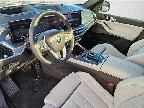 Used 2024 BMW X5 sDrive40i w/ Executive Package image 10