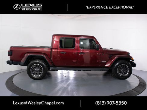 Used 2021 Jeep Gladiator Overland w/ Popular Equipment Package AWD/4WD image 2