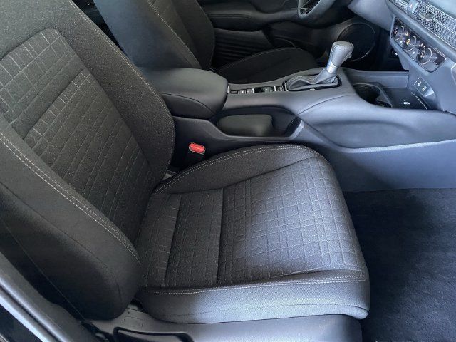 Certified 2026 Honda HR-V LX image 10