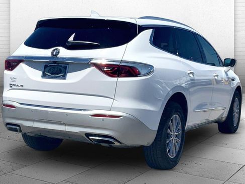 Used 2023 Buick Enclave Essence w/ LPO, Floor Liner Package AWD/4WD image 11