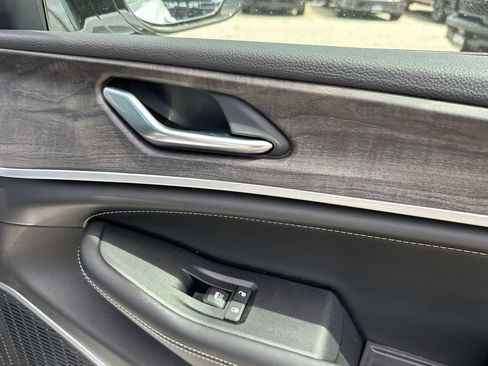 New 2026 Jeep Grand Cherokee L Limited AWD/4WD image 47
