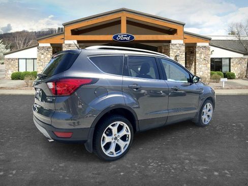 Used 2019 Ford Escape Titanium AWD/4WD image 5
