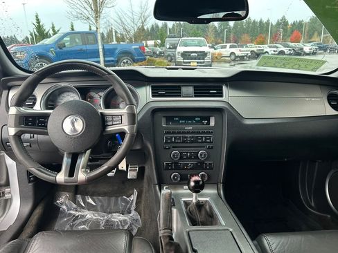 Used 2012 Ford Mustang Shelby GT500 w/ SVT Trackpack image 6