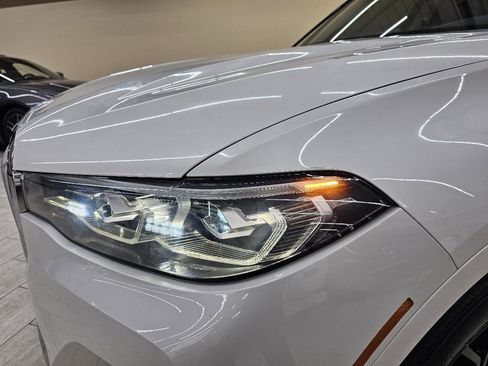 Used 2019 BMW X7 xDrive40i w/ Premium Package AWD/4WD image 10