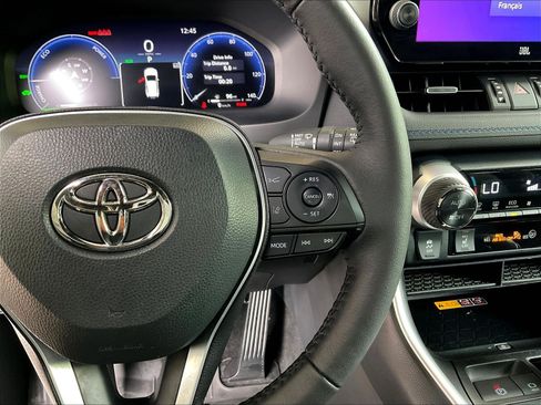 Used 2023 Toyota RAV4 XSE AWD/4WD image 12