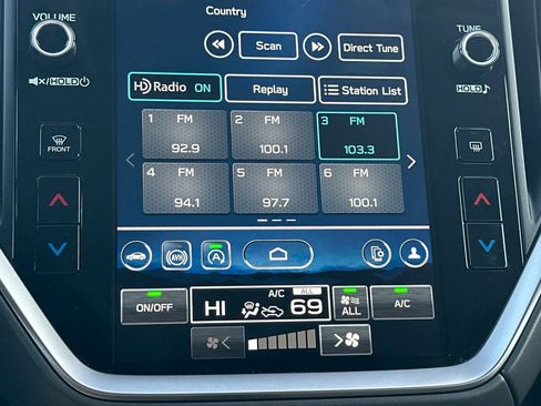 Used 2024 Subaru Crosstrek 2.0i Premium image 19