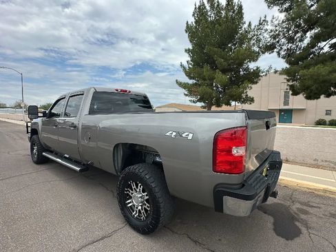 Used 2009 Chevrolet Silverado 3500 LT w/ Exterior Plus Package AWD/4WD image 2