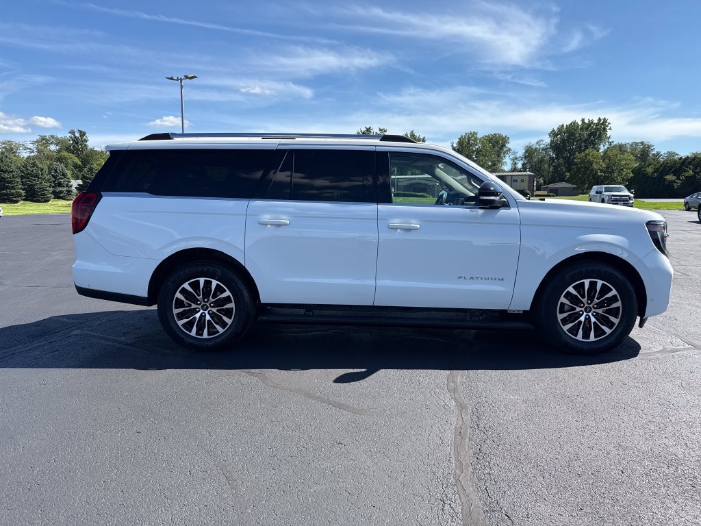 Used 2025 Ford Expedition Max Platinum AWD/4WD image 9