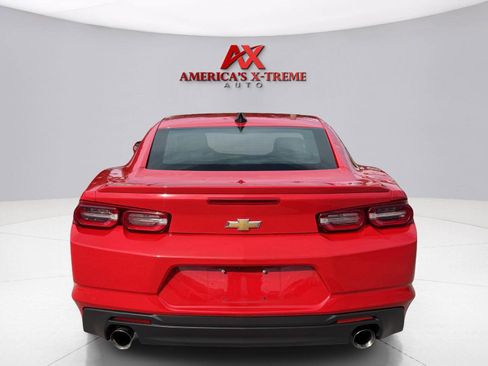 Used 2021 Chevrolet Camaro LT w/ Technology Package RWD image 5