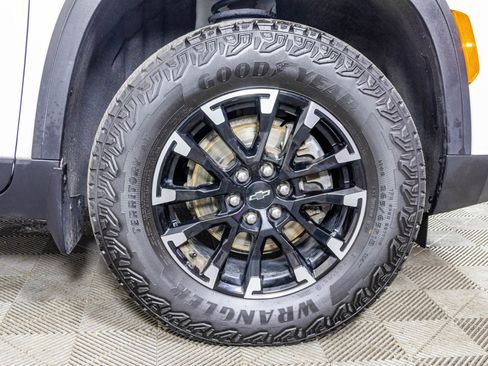 Used 2024 Chevrolet Traverse Z71 w/ LPO, Floor Liner Package image 52