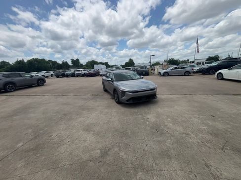 Used 2025 Kia K4 FWD image 16