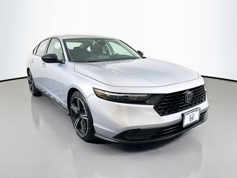 Certified 2026 Honda Accord SE image 3
