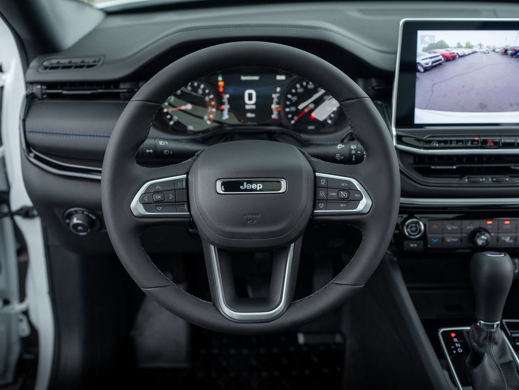 New 2026 Jeep Compass Latitude w/ Sun and Sound Group AWD/4WD image 17