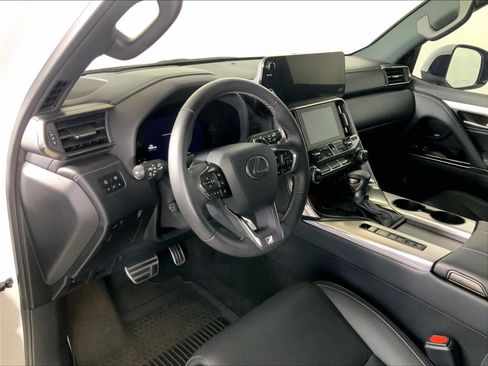Used 2024 Lexus LX 600 F Sport AWD/4WD image 4