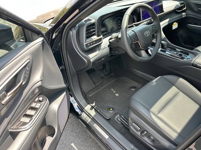 Used 2026 Toyota Crown Signia w/ Advanced Technology Package AWD/4WD image 9